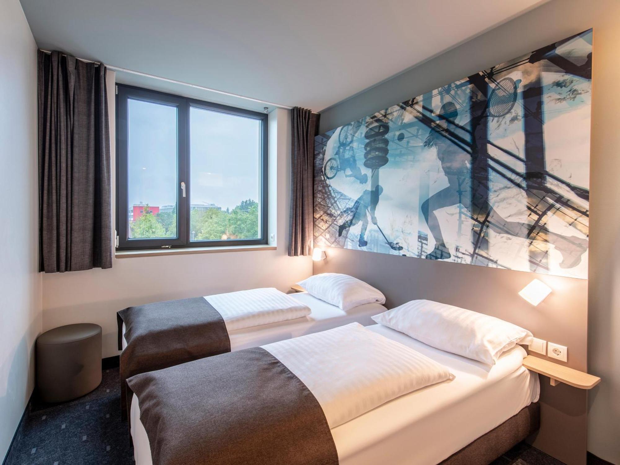 B&B Hotel Muenchen-Olympiapark Bagian luar foto
