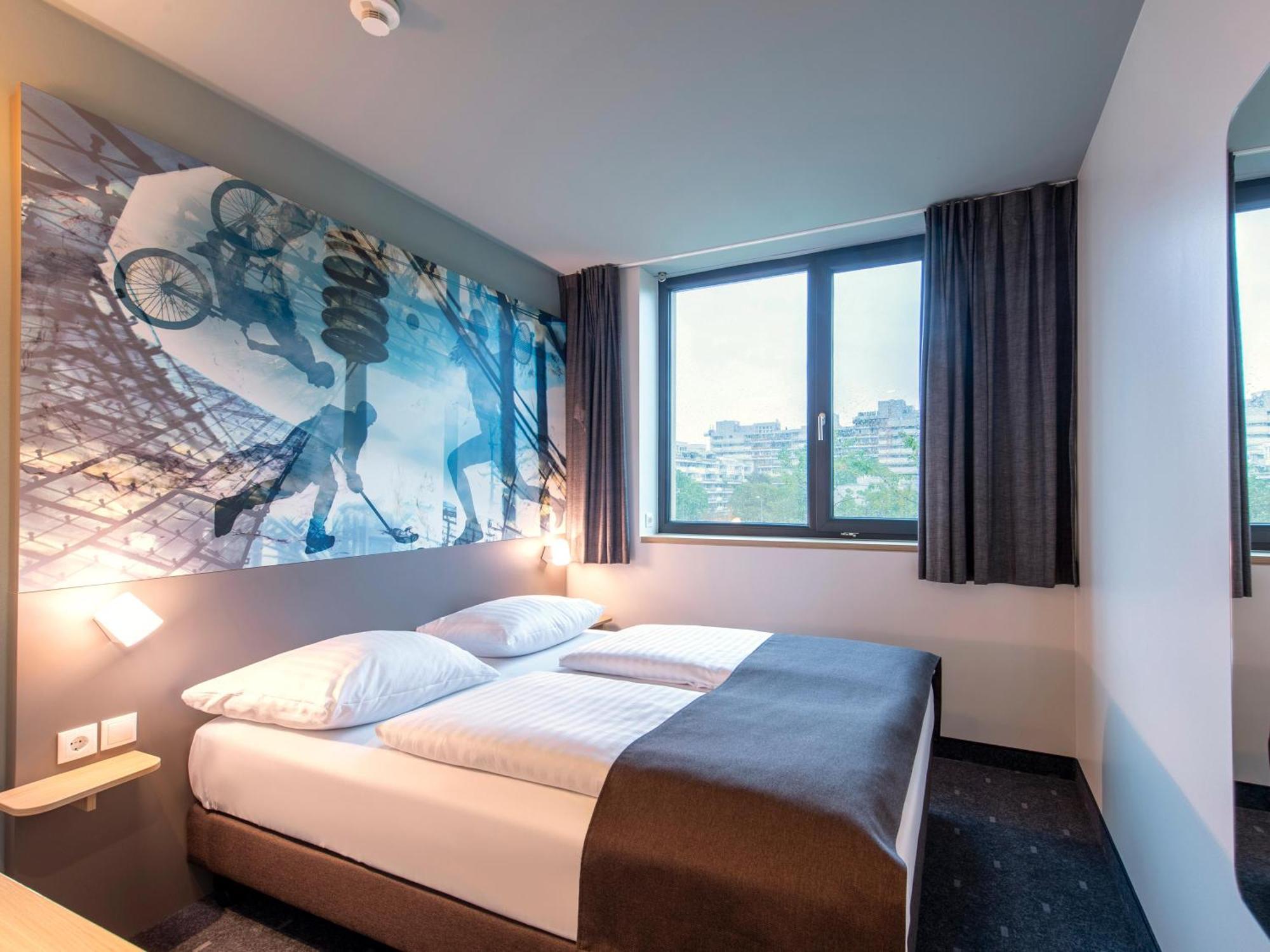 B&B Hotel Muenchen-Olympiapark Bagian luar foto
