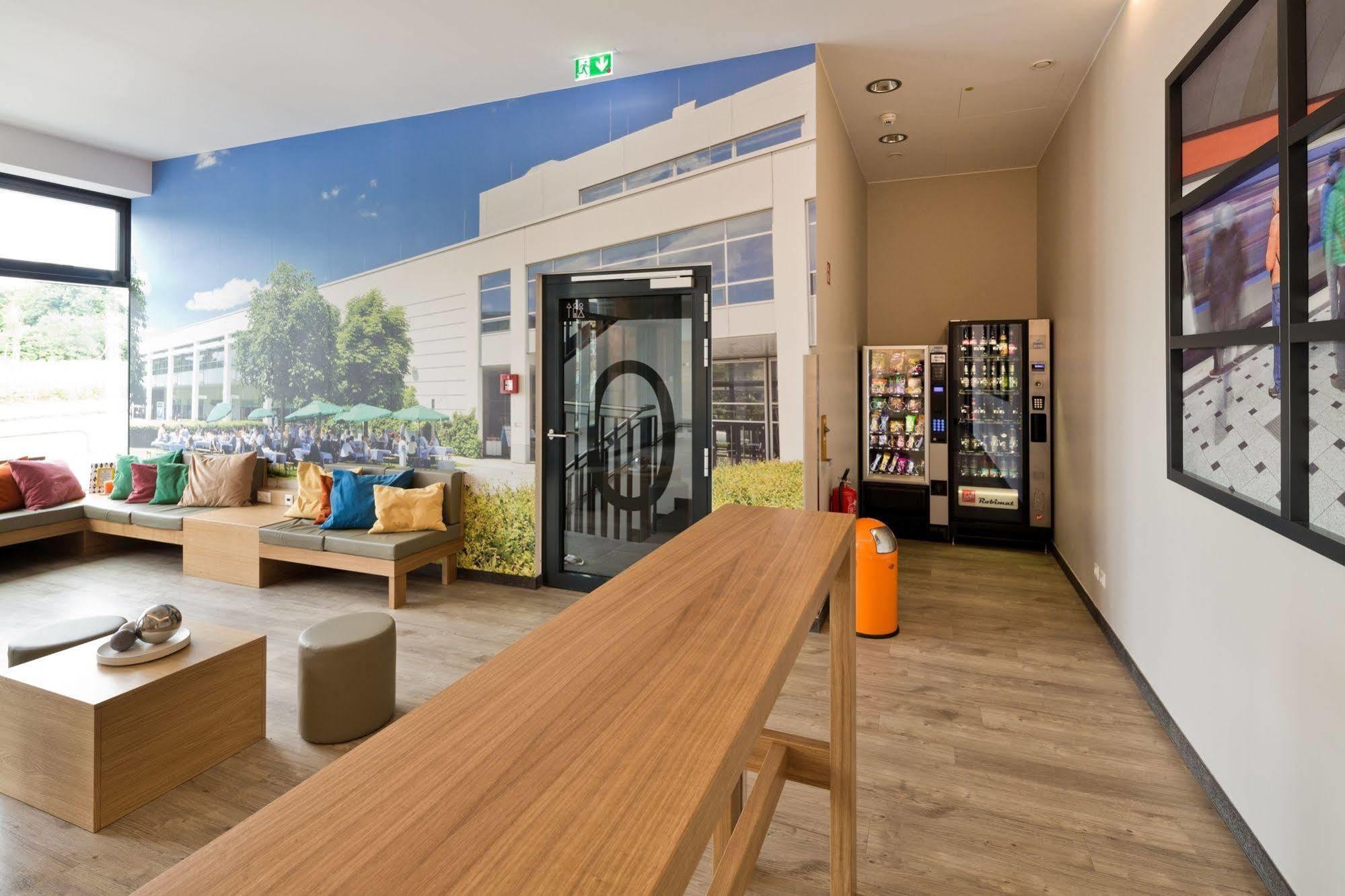 B&B Hotel Muenchen-Olympiapark Bagian luar foto